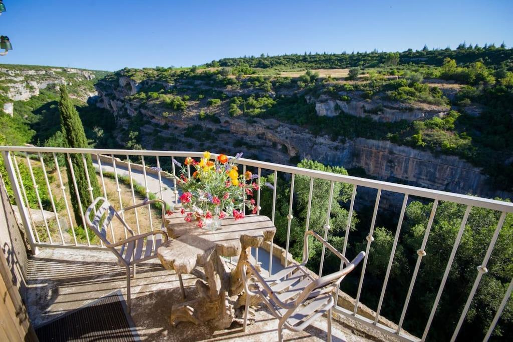 Appartamento Le Brianyourhosthelper Minerve Esterno foto